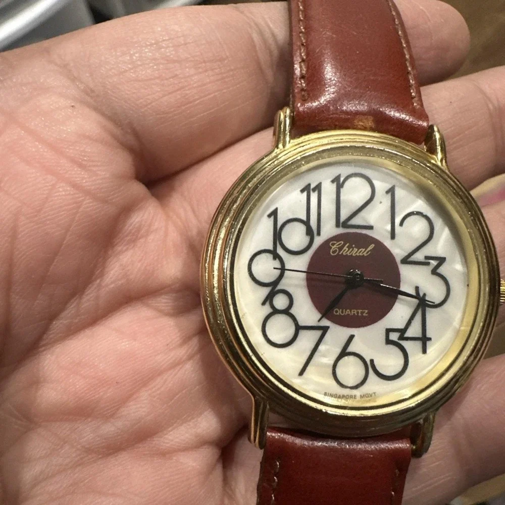 Working Chiral Quartz with Red/Brown Strap Ladies Watch 37mm New Battery Fit 7.5